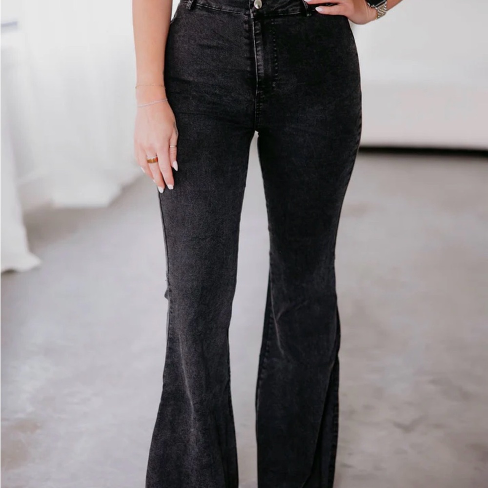 Elegant Black Flared Jeans for Women
